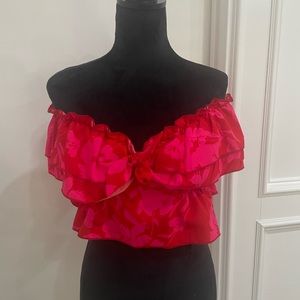 Flora off the shoulder hot pink crop top